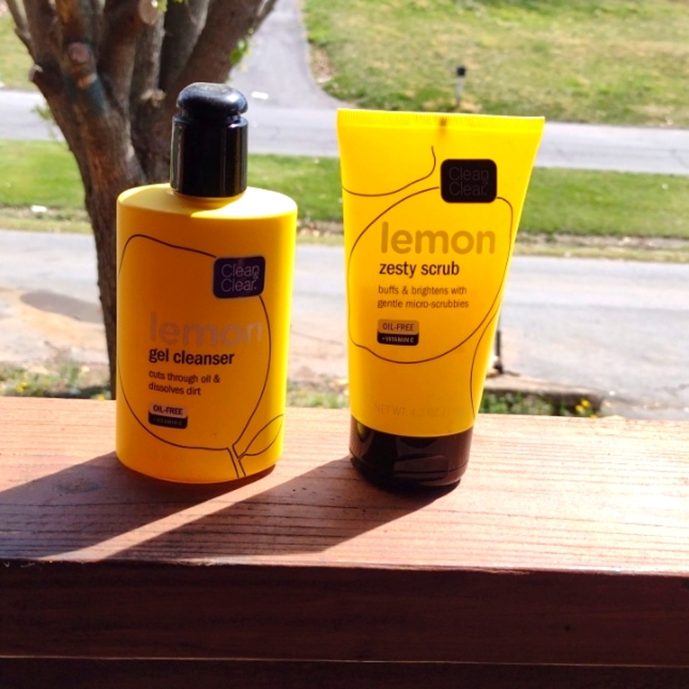 Face wash with scrub